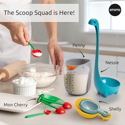 OTOTO Penny Penguin Silicone Measuring Cups for Cooking - 500ml Cute Measuring Cups for Baking, BPA-Free, Microwave Safe, Penguin Gifts, Cute Kitchen Accessories, Funny White Elephant Gifts - style: Penny