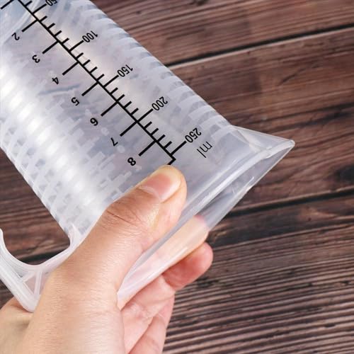250 ML Plastic Measuring Cup with Lid,Large Capacity Measuring Container with Handle and Pour Spout Kitchen Cooking Pastry Baking Accessories