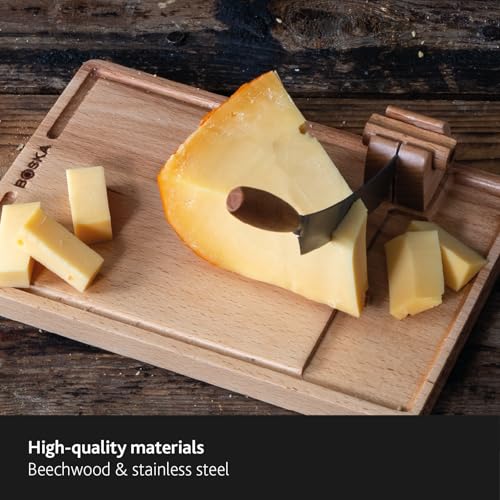 BOSKA Cheese Cutter Lumberjack Amigo - Serving Board with Cheese Knife - Beechwood and Stainless Steel - for Cheese and Sausage - Safe Cutting - with Crumb Catcher - 9 Inches