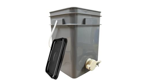 House Naturals 4 Gallon Square Bucket with Honey Gate for Beekeeping, Made in USA