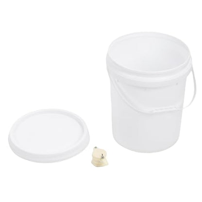 5 Gallon Honey Bucket with Gate Valve Tight Lid Portable Handle Beekeeping Container HDPE Plastic 19L for Easy Honey Extraction Beekeepers Apiary Home Commercial Use
