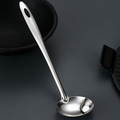 2pcs Stainless Steel Soup Ladle with Pour Spout Fat Separator Strainer Oil Skimmer for Cooking and Serving Household Kitchen