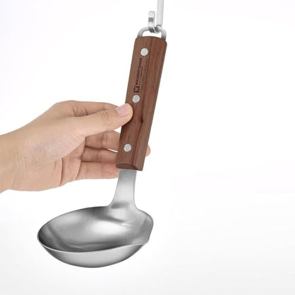 WAGENSTEIGER 7.87" x 3.94" Short Ladle with Wooden Handle & Spout, SUS304 Stainless Steel Head, Ergonomic & Durable Design, Ideal for Serving Soup, Stews & Sauces, Comfortable Grip