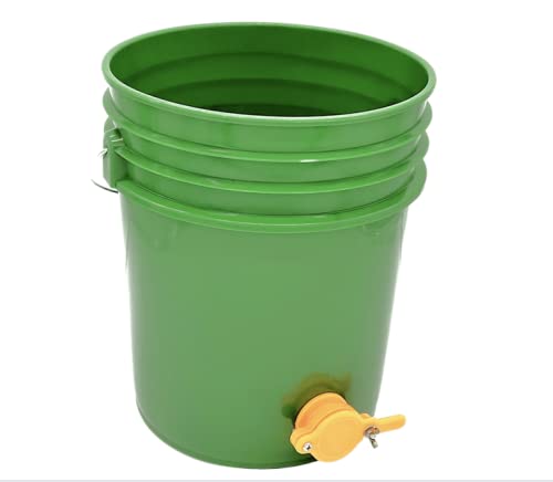 House Naturals Plastic 5 Gallon Honey Food Grade Bucket with Honey Gate for Beekeeping and Screw on Lid (Green) - color: Green