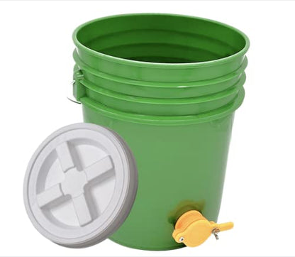 House Naturals Plastic 5 Gallon Honey Food Grade Bucket with Honey Gate for Beekeeping and Screw on Lid (Green) - color: Green