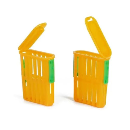 Queen Bee Cage 80Pcs Queen Bee Post Cage Beekeeping Queen Cages Move Transmit Grid Box Bee Marking Cage Beekeeping Tools Queens Shipping Box for Beekeepers