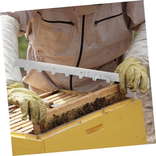 YARNOW 2pcs Beehive Frame Spacers Galvanized Honeycomb Dividers for Beekeeping Easy to Install Hive Tool to Prevent Movement and Shaking