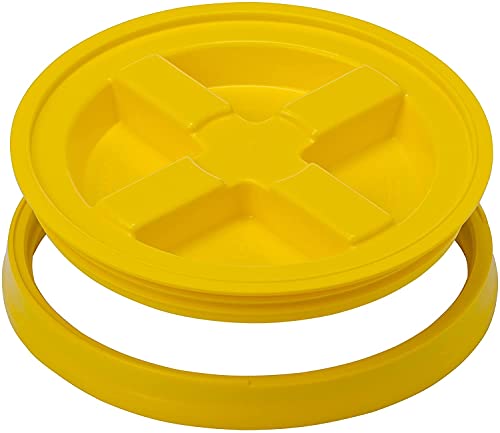 House Naturals Plastic Honey Food Grade Bucket with Honey Gate for Beekeeping and Screw on Lid, Made in USA Container