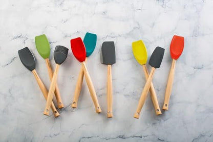 Le Creuset Silicone Craft Series Basting Brush, 10 1/2" x 2 1/8", Oyster - color: Oyster