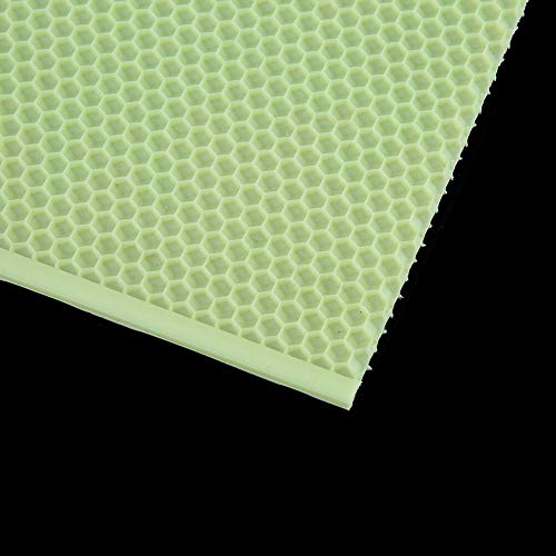 10Pcs Green Plastic Beeswax Beehive Foundation Sheets, Honeycomb Texture Beekeeping Supplies for Hive Frames, Pure Natural Wax Base with Durable Plastic Core for Efficient Honey Pr