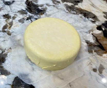 Cheese Mould Small Classic Wheel with Lid Follower