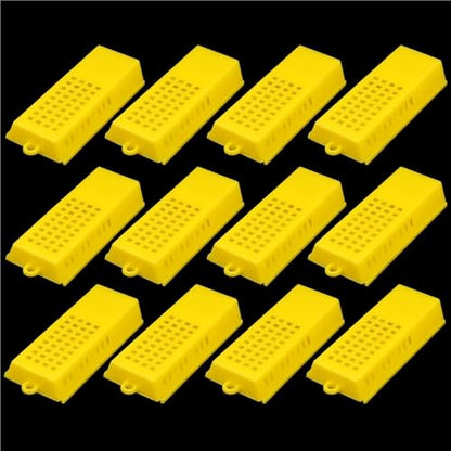 Queen Bee Cage 50Pcs Beekeeping Transport Cages Yellow White Bees Queen Post Room Cage Plastic King Prisoner Bee Apiculture Tools for Beekeeping Supplies