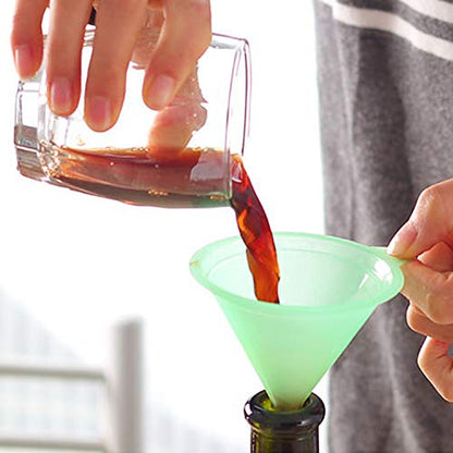 Plastic Funnel Set Funnels, Multipurpose Funnels Wide Mouth Funnel, Rainbow Colours Kitchen Suitable for a Variety of Bottles, Cans(5Pcs, Various Sizes)