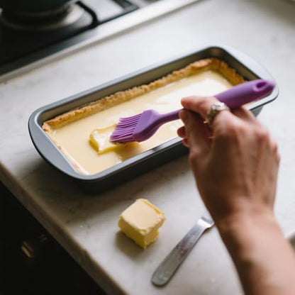 Purple Silicone Pastry Basting Brush - Food Grade BPA Free, Heat Resistant Up to 660°F/315°C, Dishwasher Safe Cooking Brush for Baking, BBQ, Grilling, Sauce,Butter,Cake & Bread - color: Purple
