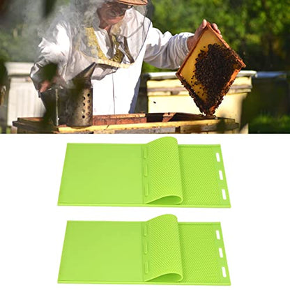 2Pcs Beeswax Press Sheet, Silicone Beehive Basis Press Sheet - Honeycomb Sheets Making - Beehive Wax Press - Beekeeping Supplies, Green
