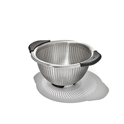 OXO Good Grips Stainless Steel 3 qt./ 2.8L Colander - size: 3 Qt