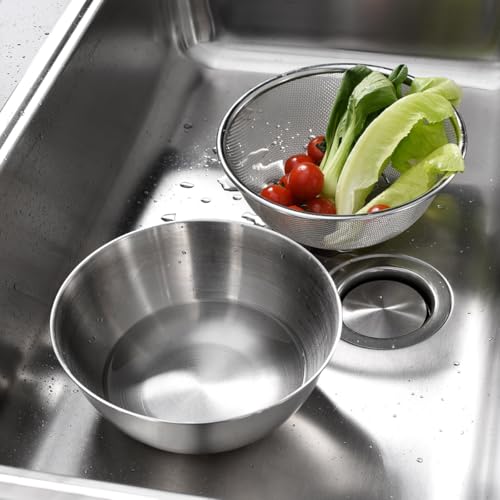 WAGENSTEIGER Stainless Steel Mixing Bowl and 3-Legged Colander Set, Multipurpose Kitchen Basket with Fine Mesh Colander, Salad Mixing Bowl with Strainer, Rinsing Vegetables & Fruits (22cm / 8.66") - size: 8.66 inches