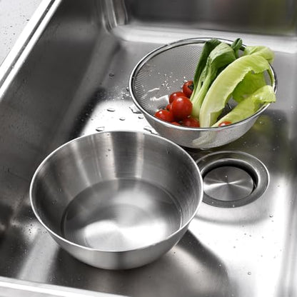 WAGENSTEIGER Stainless Steel Mixing Bowl and 3-Legged Colander Set, Multipurpose Kitchen Basket with Fine Mesh Colander, Salad Mixing Bowl with Strainer, Rinsing Vegetables & Fruits (22cm / 8.66") - size: 8.66 inches