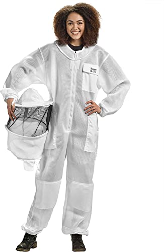 Bees & Co U83 Ultralight Beekeeper Suit with Round Veil - size: Small