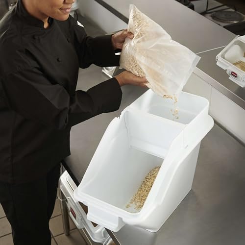 Rubbermaid Commercial Products ProSave Shelf Food Ingredient Bin with Scoop 100-Cup White Kitchen Food Storage Sugar/Grains/Rice/Baking Supplies