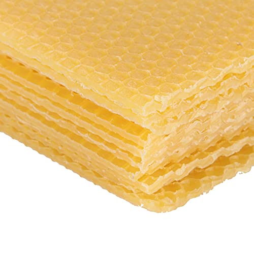 GBSCLOVER 10Pcs Beeswax Sheets, Beeswax Cndle Sheets, Wax Bee Foundation Sheet for Lure Bees, Crafts, Candle Making, Furniture Polish, 5.1x3.5in