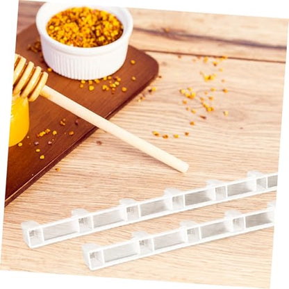 10pcs Beehive Spacing Strip Lightweight Abs Honeycomb Frame Divider Essential Beekeeping Tool for Easy Installation and Space Saving Durable Bee Nurturing Spacer