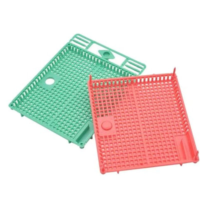 Queen Bee Cage 10Pcs Reusable Queen Bee Isolator Introduction Cage Portable Plastic Isolation and Introducing Beekeeping Tools for Beekeeping Supplies(Red) - color: Red