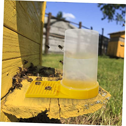 SUPVOX Bee Water Feeder 2-Pack Nest Door Watering Tool Plastic Beehive Water Dispenser Easy Clean Beekeeping Supplies for Garden and Farm