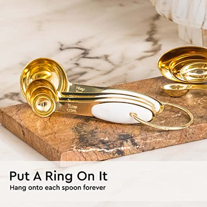 White and Gold Measuring Cups and Spoons Set – 8-Piece Stackable Stainless Steel Measuring Set – Stylish Gold Kitchen Accessories for Precise Baking and Cooking, Ideal Gift for Bakers and Chefs - color: White