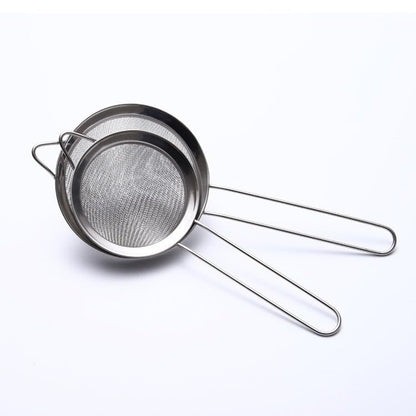 2 Pack Fine Mesh Strainer Set, Stainless Steel Kitchen Sieve for Flour Sifting, Juice Soy Milk Tea Strainer, Small Metal Colander Kitchen Filter Tool (12cm + 8cm)