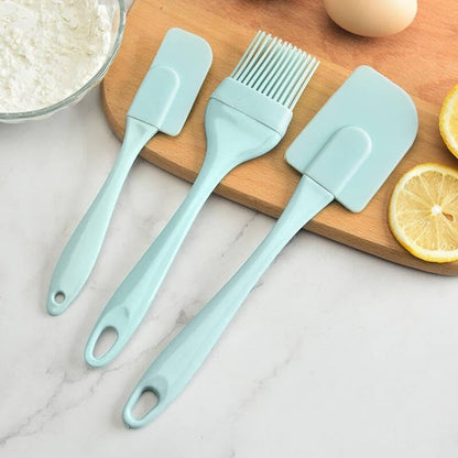 3pcs/set Food Grade Silicone Cake Spatula and Oil Brush and Cream Scraper and Sauce Brush, Baking Tool Set - color: Green