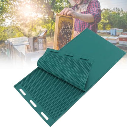 2Pcs Beehive Waxed Coated Foundation Sheet, DIY Beeswax Press Mold Light Weight Beehive Foundation Sheet for Bee Farmgarden breeding