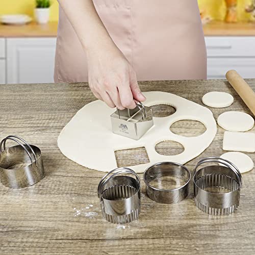 Square Biscuit Cutter Set 1.75inch 2inch 2.25inch 2.75inch 3.25inch, Stainless Steel Cookies Cutter with Handle, Professional Baking Dough Tools,5pcs set GIFT PACKAGE - style: 5pcs Square with Handle(1.75-3.25in)