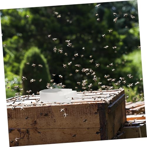 Generic Convenient Beehive Water Dispenser Easy Use Bee Feeding Device for Fresh Water Supply Essential Beekeeping Tool for Hive Maintenance and Care