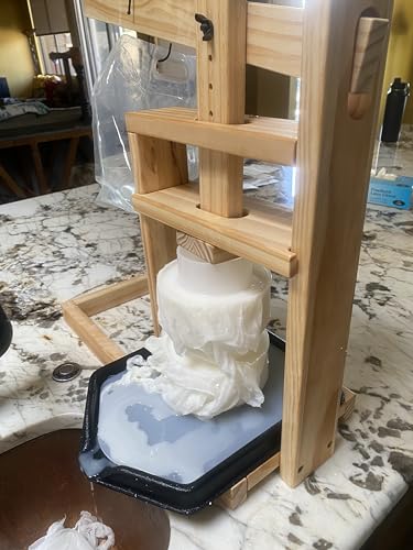 Dutch Style Hardwood Cheese Press by theMilkman®