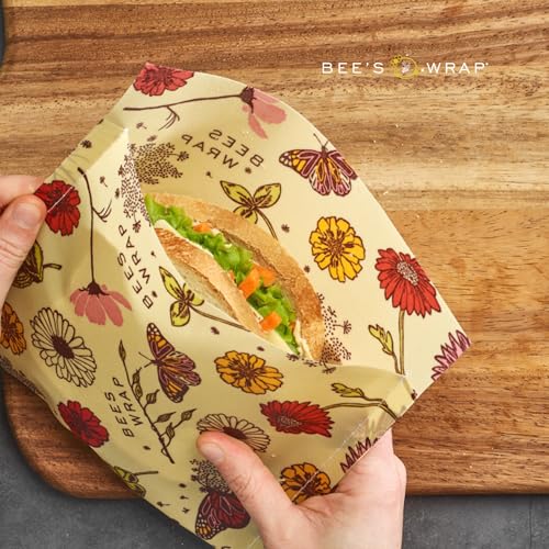 Bee's Wrap Beeswax Wraps for Food - Meadow Magic Sandwich Bag & Snack Bag, Made in USA Reusable & Organic Food Wraps, Sandwich Wrap - Plastic Free Eco-Friendly Alternative to Aluminum Foil