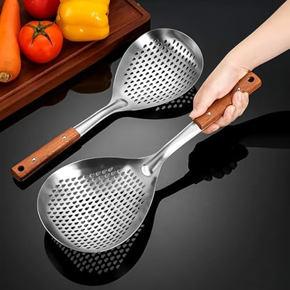 Stainless Steel Mesh Spider Strainer Wooden Handle On Pasta Noodle | 304 stainless steel fine mesh spoon,metal strainer,large draining design,multipurpose kitchen tool for fruit food straining - size: Large size