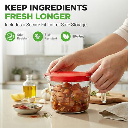 NutriChef 1 Cup Glass Measuring Cup with Lid (8 oz) - Heat-Resistant Borosilicate Liquid Measure Cup with Easy-Read Scale for Cooking, Baking and Food Storage, Dishwasher and Freezer Safe - size: 1 cup with lid