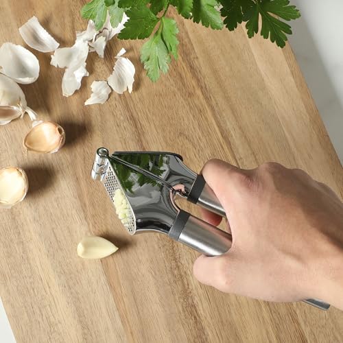 Oster Chadswyck 7.7” Garlic Press, Stainless Steel Garlic Mincer & Crusher, Easy Squeeze, Dishwasher Safe - color: Chadswyck (7.7" Garlic Press)