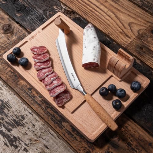 BOSKA Cheese Cutter Lumberjack Amigo - Serving Board with Cheese Knife - Beechwood and Stainless Steel - for Cheese and Sausage - Safe Cutting - with Crumb Catcher - 9 Inches