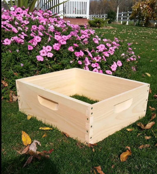 6 5/8 Medium Honey Super Body ONLY Langstroth bee hive Un-Assembled Hardware NOT Includeed (8 Frame) - size: 8 Frame