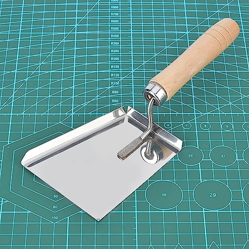 Stainless Steel Beeswax Scraper and Shovel with Wooden Handle for Beekeeping, Hive Cleaning, and Honey Harvesting