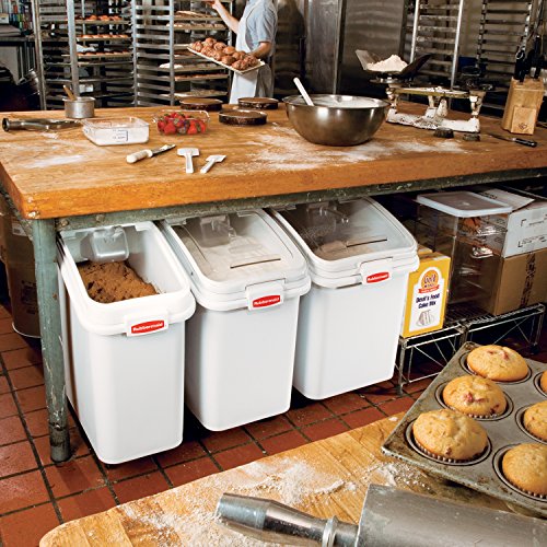 Rubbermaid Commercial Products ProSave Shelf-Storage Ingredient Bin With Scoop 500-Cup capacity Plastic White Sliding Lid Container with Wheels for Kitchen/Restaurant Food Organization - size: 500 Cup