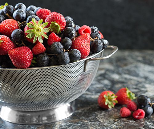 Bellemain 3 Qt Metal Colander with Handle | Pasta, Spaghetti, Berry, Fruit, Vegetable, Kitchen Food Strainer Basket | Premium Stainless Steel Colander Bowl | Pot Drainer for Cooking, Sifter Strainer - size: 3-Quart