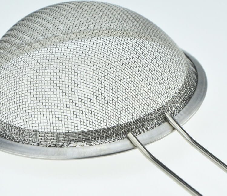 2 Pack Fine Mesh Strainer Set, Stainless Steel Kitchen Sieve for Flour Sifting, Juice Soy Milk Tea Strainer, Small Metal Colander Kitchen Filter Tool (12cm + 8cm)