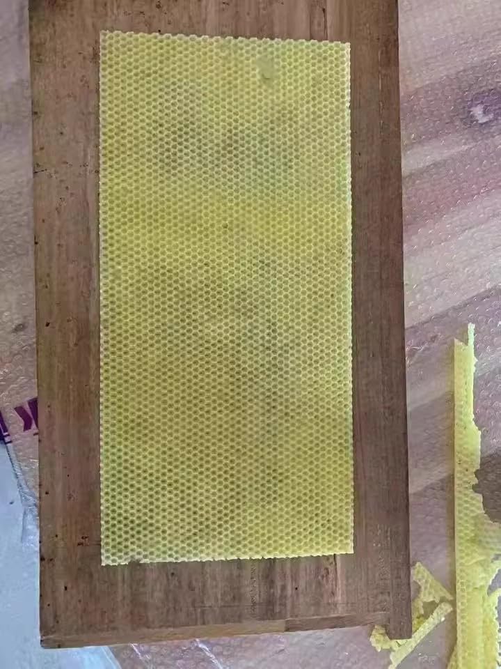 2Pcs 5.4mm Beeswax Sheets for Candle Making,Natural Beeswax Bee Honey Foundation Sheets for Honeycomb,Silicone Beeswax Sheet Mold Beeswax Foundation Press Mold