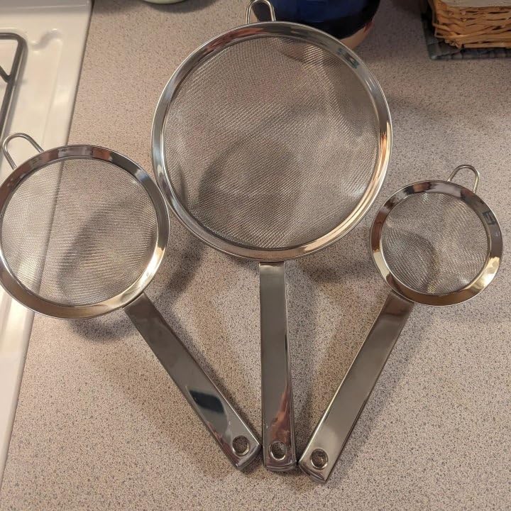Figmint Silver,3pc Stainless Steel Mesh Strainer Set, (3", 5", and 8")