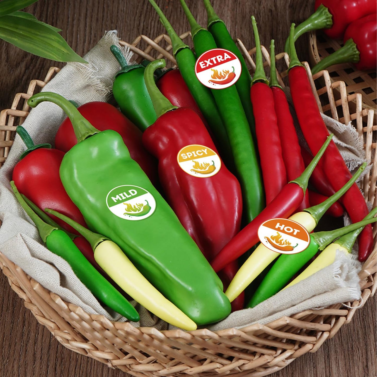 500 PCS 4-Level Spiciness Roll Stickers, Waterproof Vinyl Chili Spiciness Indicator Decals for Food Packaging, Kitchen Classification, Trendy Stickers for Teens, Adults, Boys and Girls - color: Spiciness